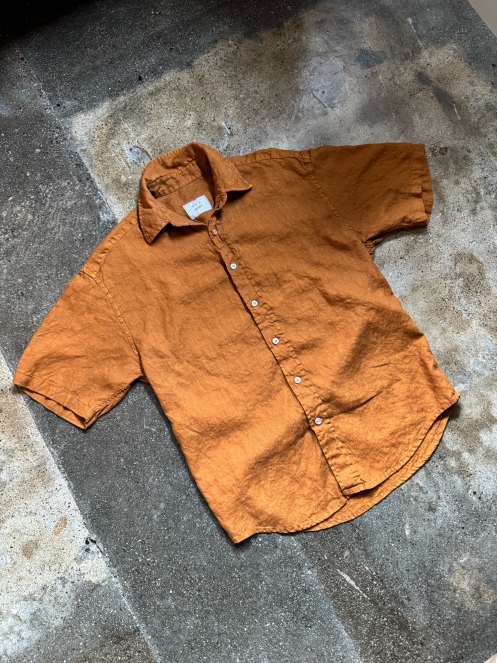 ITS A SHIRT Short Sleeve Linen Button Down Shirt